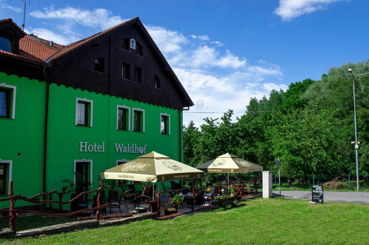 Waldhof Hotel Jirikov  Exterior photo